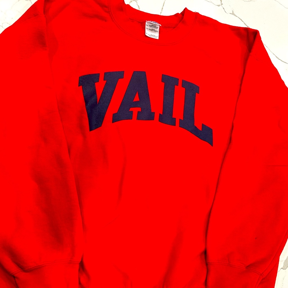 Vintage Vail ski resort Crew neck sweatshirt in Red